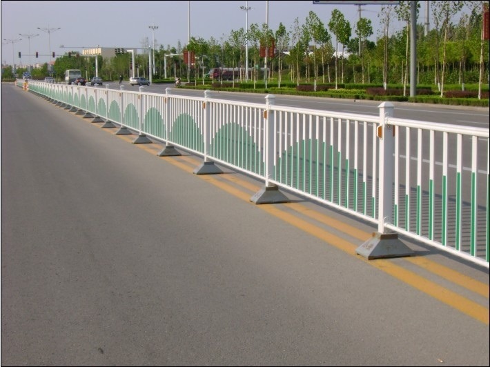 <a href='www.tianyi-textile.cn' target='_blank'>市政護(hù)欄</a>
