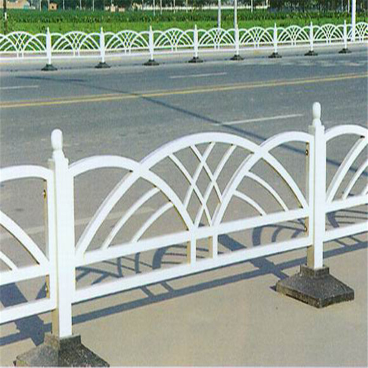<a href='http://www.tianyi-textile.cn/daoluhulan/'>道路護(hù)欄</a>